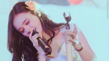 Bongkar Aib Mantan Band hingga Dipaksa Nyanyi Meski Baru Berduka, Fanny Soegi Asli Mana?
