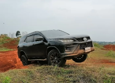 Toyota New Fortuner varian 4x4 GR-S Sekarang Punya Bekal Mumpuni Libas Medan Off Road