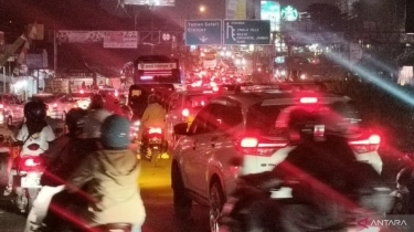 Horor! Liburan Berubah Jadi 'Neraka' di Jalur Puncak