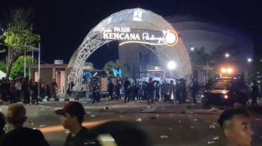 Konser SID di Pekalongan Ricuh, Puluhan Orang Terluka Terkena Lemparan Batu, Botol Miras dan Batako