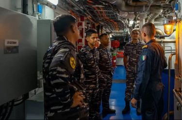 Ini Lima Prajurit TNI AL yang Onboard di Atas Kapal Perang Italia