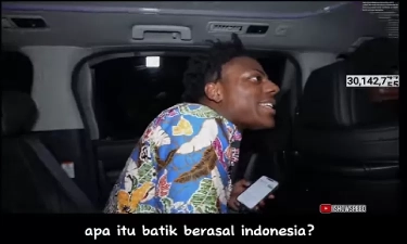 Warga Malaysia Bersikeras Batik Berasal dari Malaysia di Hadapan Youtuber Speed, Warganet Geram  