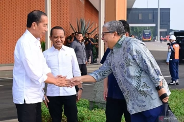 Istana Ungkap Alasan Presiden Jokowi Ajak Fahri Hamzah saat Resmikan Smelter di NTB