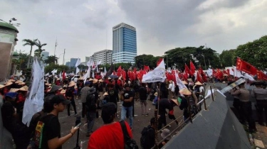 Ada Demo Hari Tani, Arus Lalu Lintas di Depan Gedung DPR Ditutup 