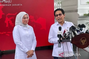 Jokowi Tunjuk Muhadjir Effendy dan Airlangga Hartarto jadi Plt Mendes PDTT dan Menaker