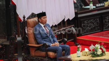 Bukan Sedih karena Dicueki di Sidang Paripurna DPR, Pakar Sebut Jokowi Punya Poker Face: Jago Sembunyikan Ekspresi