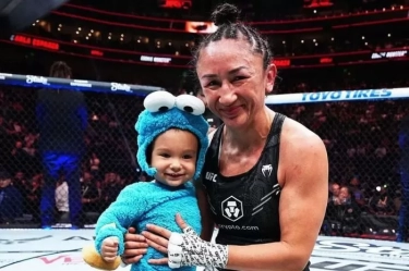 Momen Haru Mantan Juara Carla Esparza Umumkan Pensiun dari MMA Setelah Kalah di UFC 307