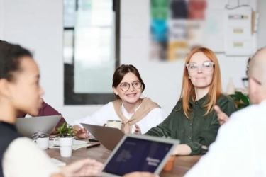 6 Cara Efektif untuk Menjaga Kesehatan Mental di Tempat Kerja, Strategi yang Mudah Bikin Work Life Balance