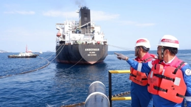 Dirut dan Komut Pertamina Patra Niaga Kompak Turun Cek Sarfas Terminal BBM