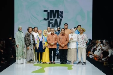 JMFW 2025 jadi Ajang Internasional, Modest Fashion Siap Ambil Peran di Pasar Dunia