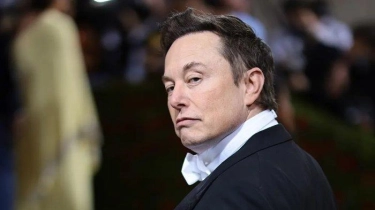 Perpindahan Bitcoin Tesla: Apa yang Terjadi pada Elon Musk?