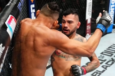 Aksi Memukau UFC Vegas 99: Hernandez Hentikan Tren Pereira dan Jaga Rekor Makhachev