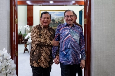 PM Malaysia Anwar Ibrahim Bertemu Prabowo Sebelum Pelantikan Presiden, Sampaikan Siap Kerja Sama Lebih Dekat dengan Indonesia