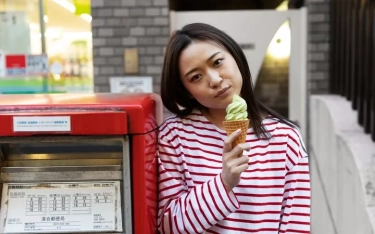 Perempuan yang Belum Tumbuh Secara Emosional Biasanya Menampilkan 8 Kebiasaan Belum Dewasa Ini Menurut Psikologi