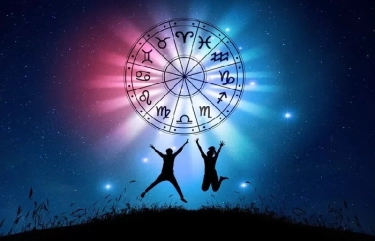 Full Kabar Bahagia! 3 Zodiak dengan Hoki Terbesar Hari Ini: Rezeki, Karier, dan Hubungan Mulus