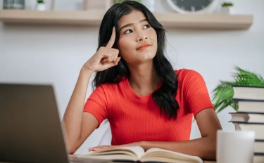 Jangan Sampai Salah! Ini 7 Perbedaan Orang Berpikir Kritis dan Overthinking yang Perlu Diketahui