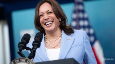 Kamala Harris Sudah Pakai Hak Pilih di Pilpres AS, Kirim Surat Suara Lewat Pos