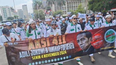 Massa Aksi Reuni 411 Gelar Unjuk Rasa di Patung Kuda, Minta Jokowi Diadili dan Fufufafa Ditangkap