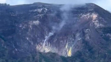 Gunung Iya Naik Level, Gunung Ibu Sempat Erupsi, Wamensos Perintahkan Jajaran di Daerah Siaga