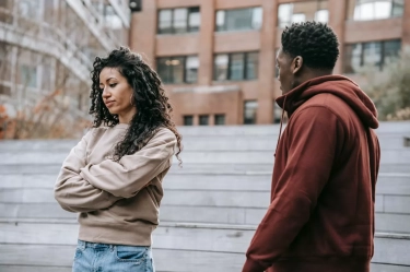 10 Kalimat yang Digunakan Perempuan Manipulatif dalam Percakapan, Waspada dengan Permainan Pikiran Mereka