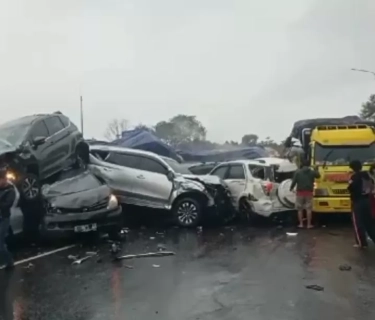 4 Fakta Mengerikan Kecelakaan Beruntun di Tol Cipularang yang Libatkan Puluhan Kendaraan