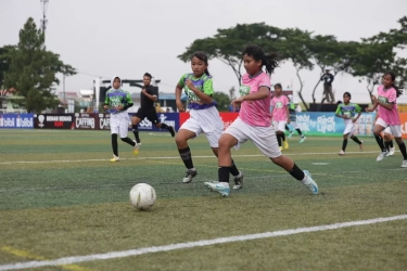 Gol-Gol Spektakuler Warnai Kemenangan SD Cinta Kasih Tzu Chi dan SDN Kebagusan 03 di Partai Final MilkLife Soccer Challenge - Jakarta Seri 2 2024