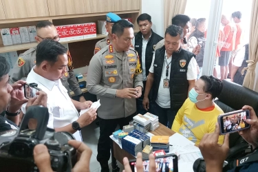 Tangkap Lagi 2 Tersangka Judi Online yang Libatkan Pegawai Kementerian Komdigi, Polisi Sita Duit Rp 3,1 M