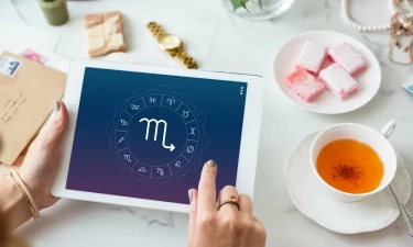 Tingkatkan Keberuntungan di Akhir 2024, Berikut Adalah Palet Warna yang Paling Cocok untuk Zodiak Scorpio dan Sagitarius!