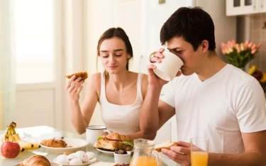 Orang yang Memakan Makanan yang Sama Hampir Setiap Hari Biasanya Menunjukkan 8 Sifat Ini Menurut Psikologi