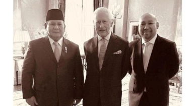 Prabowo Unggah Foto Bareng Raja Charles, Undang Berkunjung ke Indonesia