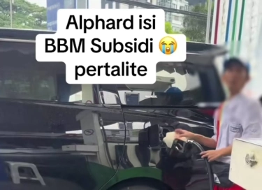 Viral Mobil Mewah Toyota Alphard Minum Pertalite di SPBU Pertamina, Petugas Sebut Terdaftar di Aplikasi My Pertamina