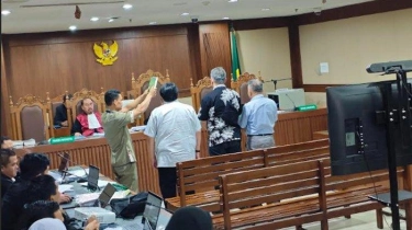 Terdakwa Riza Pahlevi, Emil Ermindra dan MB Gunawan Jadi Saksi Mahkota untuk Terdakwa Helena Lim