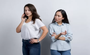 Perempuan yang Hati-hati Menerima Orang Baru ke dalam Hidupnya, Biasanya Pernah Mengalami 8 Hal Ini Menurut Psikologi