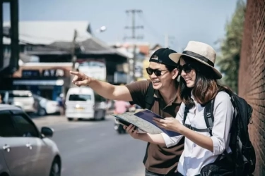 Wisatawan yang Cerdas dan Turis yang Berpengalaman Biasanya Menunjukkan 8 Hal ini, Melakukan Lebih dari Sekadar Berfoto