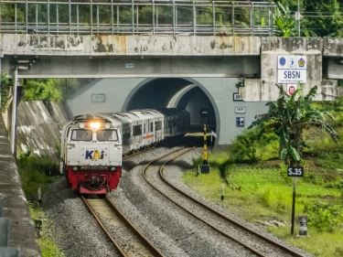 Ada Longsor, KA Majapahit Relasi Malang-Pasar Senen Terlambat Datang di Jakarta hingga 390 Menit