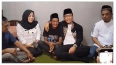 Gus Miftah Bertemu Penjual Es Teh yang Dihina untuk Minta Maaf, Janji Gelar Ngaji di Rumah Sonhaji