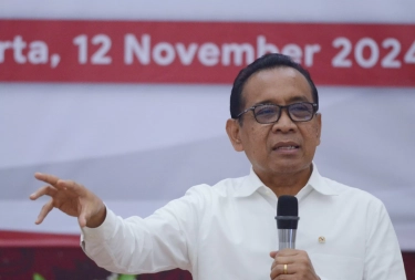 Kisruh JK-Agung Laksono, Menko PMK Pratikno Minta Tak Ada Dualisme PMI