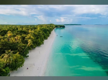 TOP 4: Pantai Tersembunyi di Pulau Kei untuk Liburan Akhir Tahun Bersama Keluarga