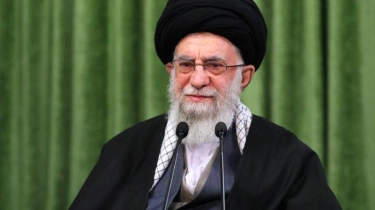 Pemimpin Iran Ali Khamenei Tegaskan Konflik Suriah Diatur Amerika dan Israel, Klaim Punya Bukti