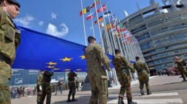 Uni Eropa Bisa Kerahkan 40.000 Pasukan Perdamaian ke Ukraina