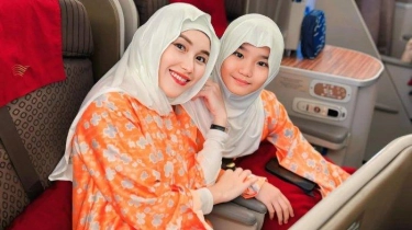 Ayu Ting Ting Boyong Keluarga dan Karyawan Pergi Ibadah Umrah di Akhir Tahun