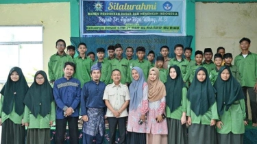 Wamendikdasmen Fajar Kunjungi Sekolah di Riau: Komitmen Wujudkan Pendidikan Bermutu untuk Semua