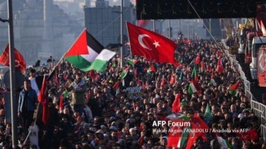 Tahun Baru, Ratusan Ribu Orang Berunjuk Rasa di Istanbul Turki untuk Dukung Perjuangan Palestina