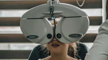 Hal yang Perlu Diketahui Sebelum Operasi Lasik untuk Atasi Gangguan  Penglihatan