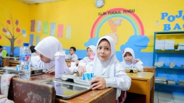 Hari Ini 190 Dapur di 26 Provinsi Mulai 'Ngebul' Pasok Makan Bergizi Gratis: Sejarah Bagi Indonesia