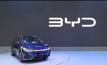 BYD M6 Jadi Mobil Listrik Terlaris di Indonesia Tahun 2024, Cek Fitur yang Bikin Disukai