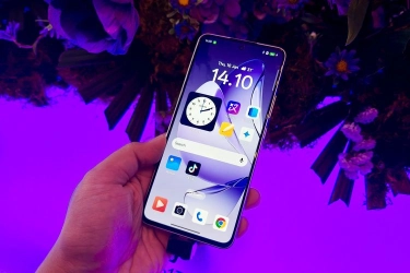 HP Oppo Reno 13F 4G dan Reno 13F 5G Resmi di Indonesia, Desain Kembar, Beda 