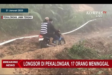 BNPB: Longsor di Pekalongan Timbun 2 Rumah dan Seret Kendaraan yang Melintas