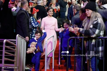 Usha Vance tampil Elegan di Pelantikan Trump, Berbalut Busana Oscar de la Renta