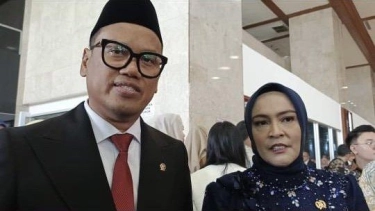 Masa Reses Malah ke Luar Negeri, Uya Kuya Jawab Kritik: Itu Memang Dapil Gua